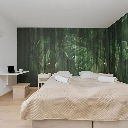 Apartment New Studio Teczowa With Free Garage By Renters Wroclaw
